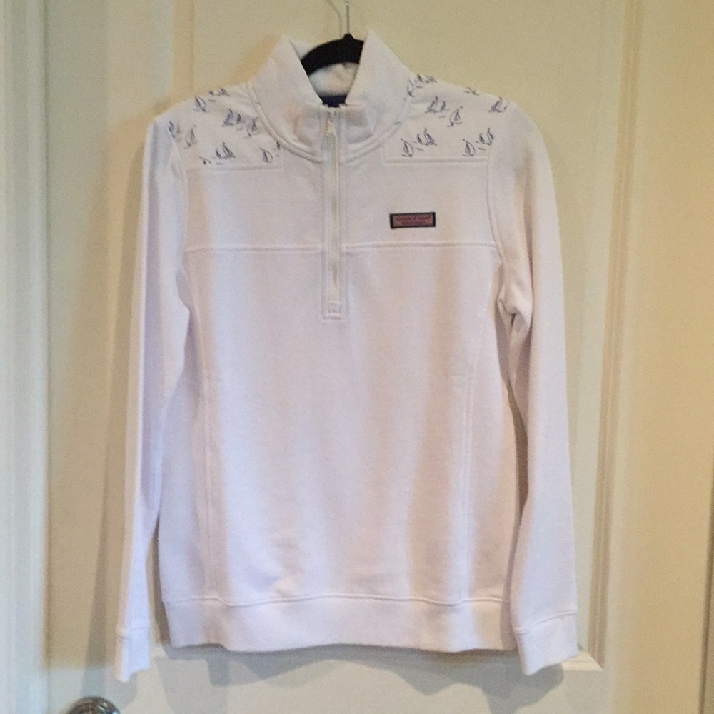 NWOT Sailboat patch shep pullover